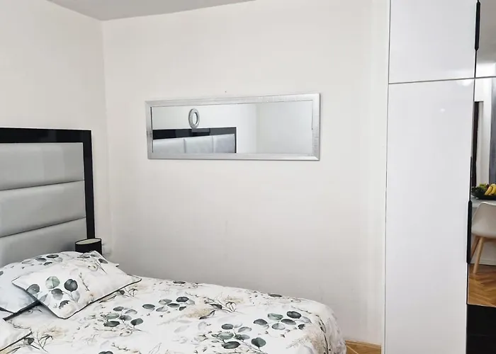 아파트 Mladenka Visnjik 자다르