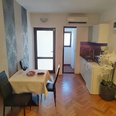 Mladenka Visnjik Apartment